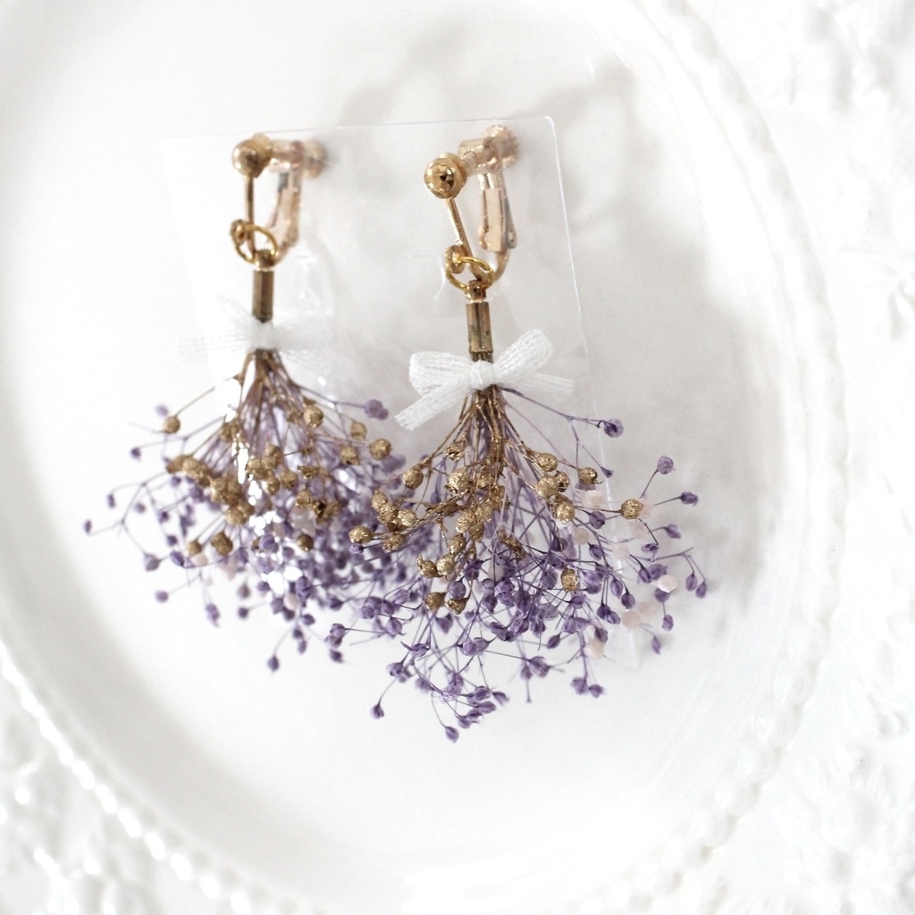 かすみ草のピアス・イヤリング①