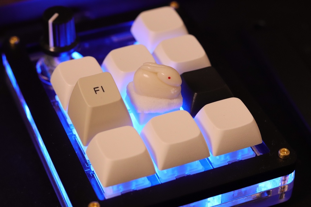 雪うさキーキャップ / Snow Rabbit