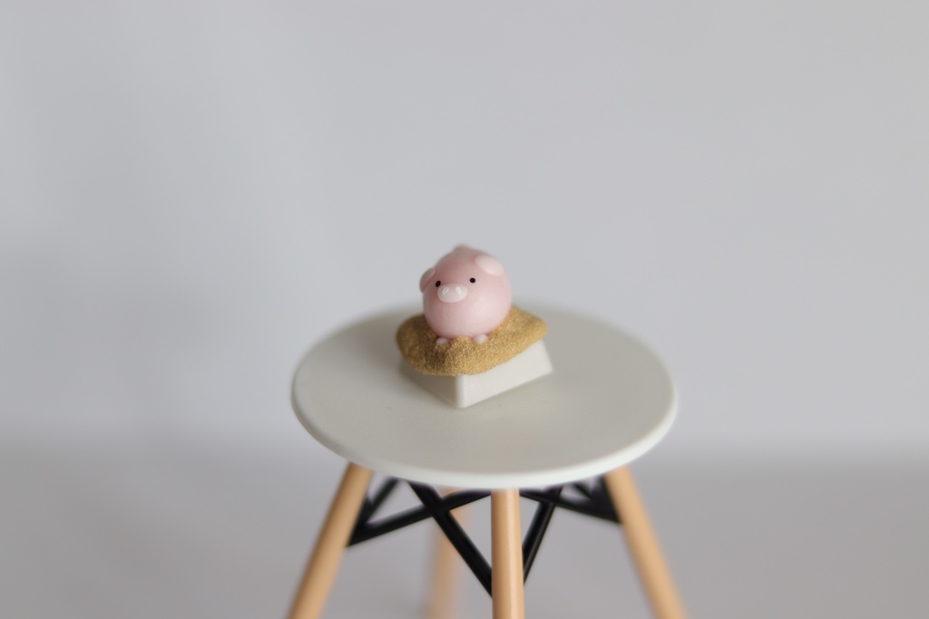 ぶたさんキーキャップ / Slacking pig