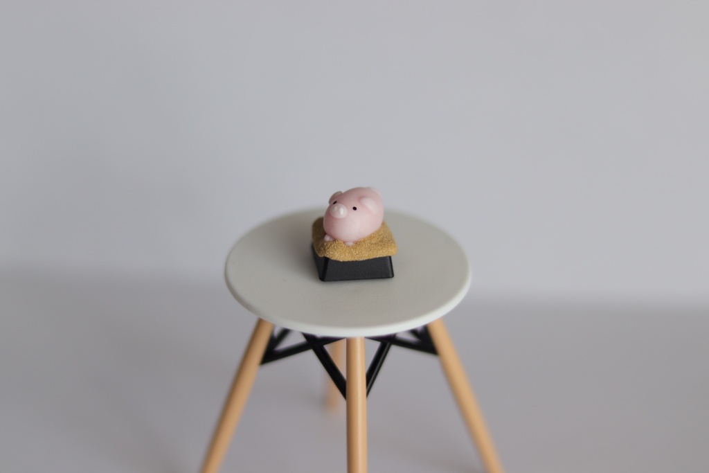 ぶたさんキーキャップ / Slacking pig