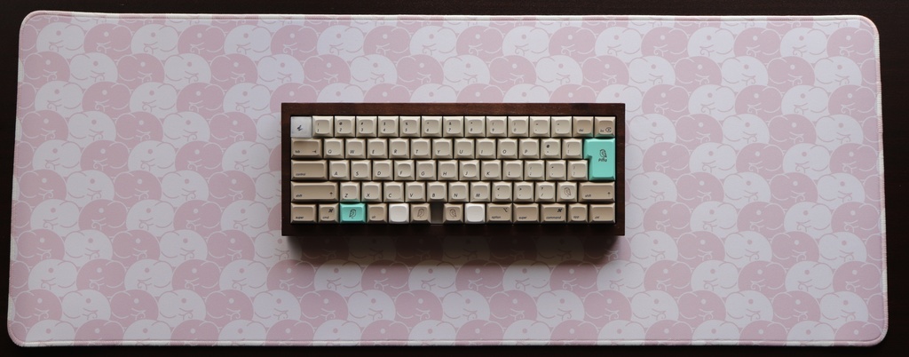 【終売 / 予約販売】有象無象(右往左往)デスクマット / Riot elephant