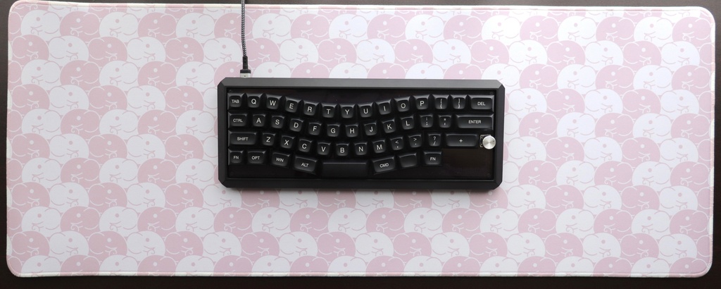 【終売 / 予約販売】有象無象(右往左往)デスクマット / Riot elephant