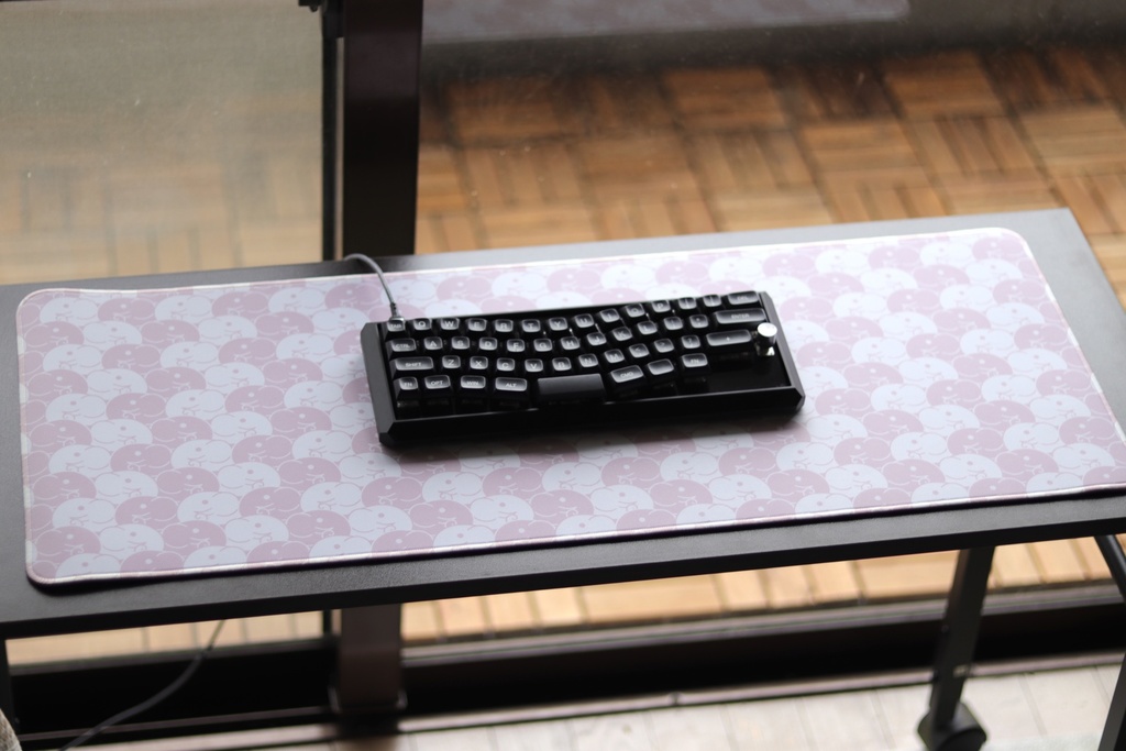 【終売 / 予約販売】有象無象(右往左往)デスクマット / Riot elephant