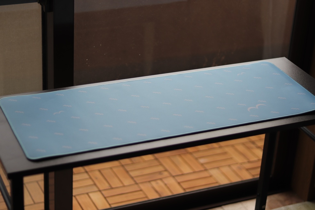 【終売】かもめデスクマット / Fly with seagulls