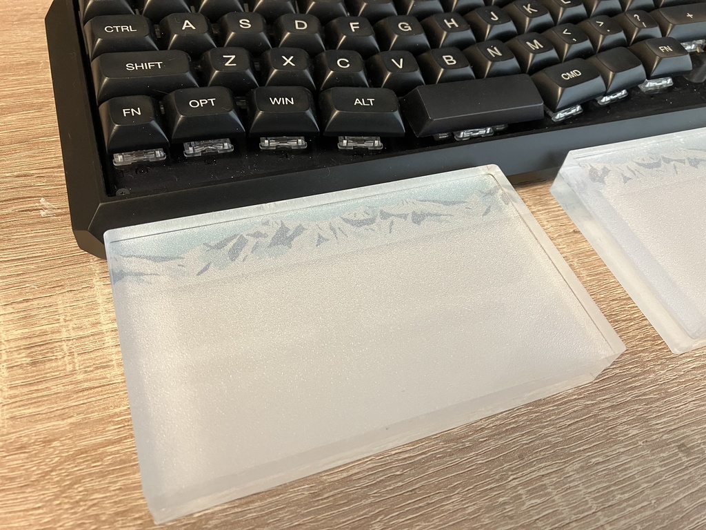 かんたんアクリルリストレスト