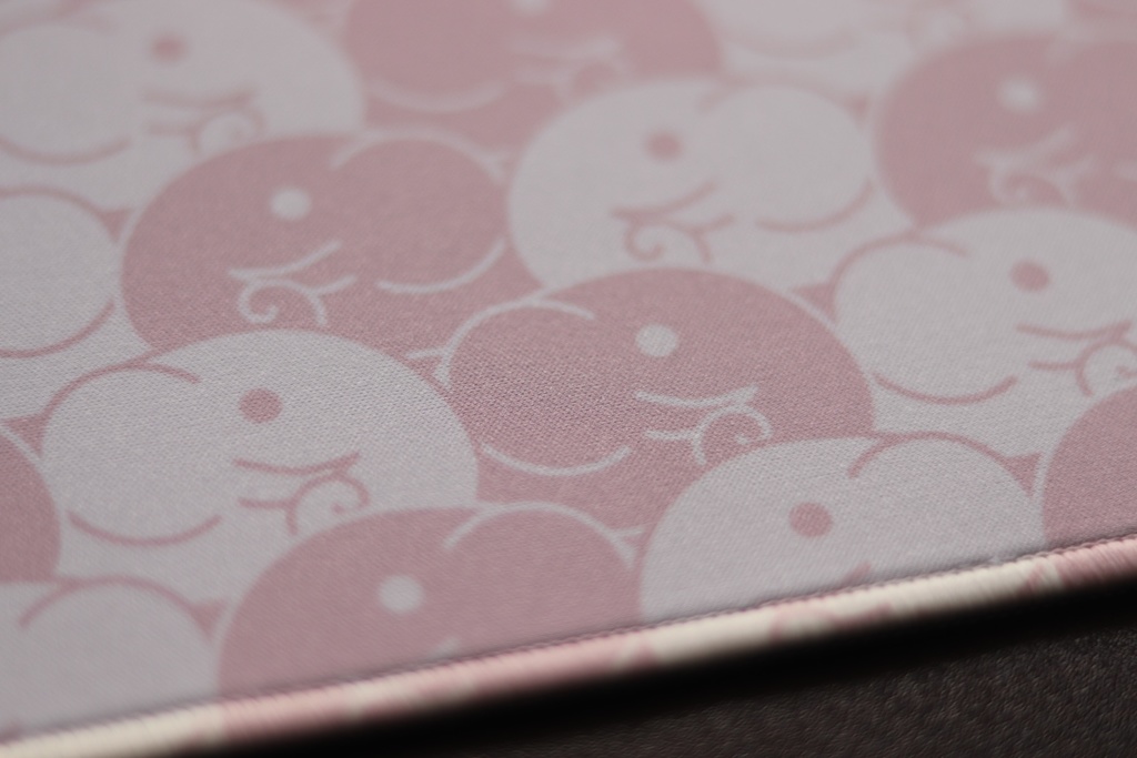 【受注生産】有象無象(右往左往)デスクマット / Riot elephant