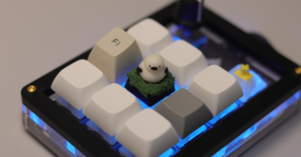 シマエナガキーキャップ / Long-tailed Tit