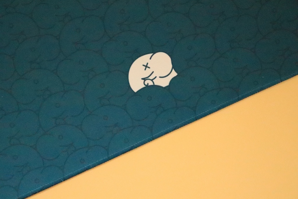 Barn Out デスクマット - 有象無象R2「シック」 / Barn Out - chic ∧ sick