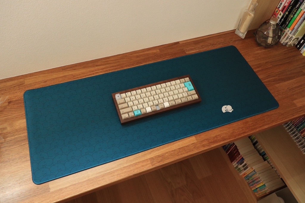 Barn Out デスクマット - 有象無象R2「シック」 / Barn Out - chic ∧ sick