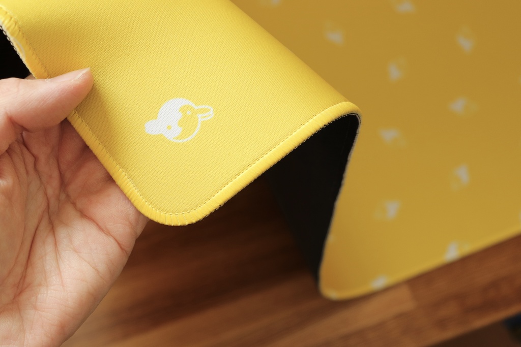 ビタミンラビットデスクマット / vita rabbit