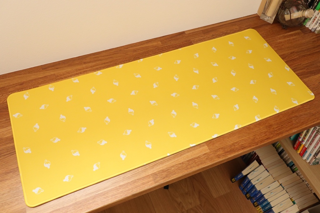 ビタミンラビットデスクマット / vita rabbit