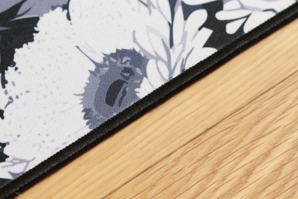 アンニュイガール デスクマット(AIイラスト) / Line-art flower