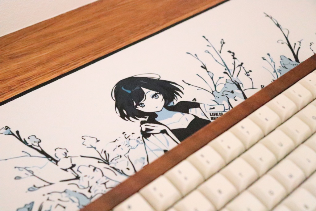 Life is beautifulシリーズ「with Flower」デスクマット(AIイラスト) / Girl with Flower