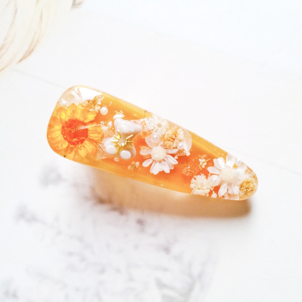 【NEW】Karamell 🧸 ヘアクリップ