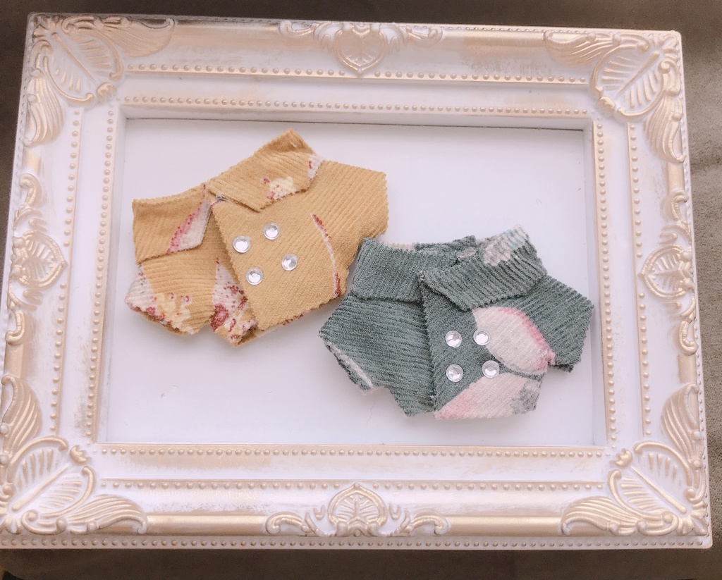 秋服　コーデュロイシャツ