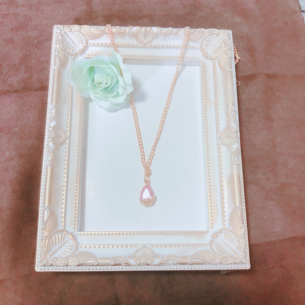 うさちゃんの着ぐるみとお揃いネックレス