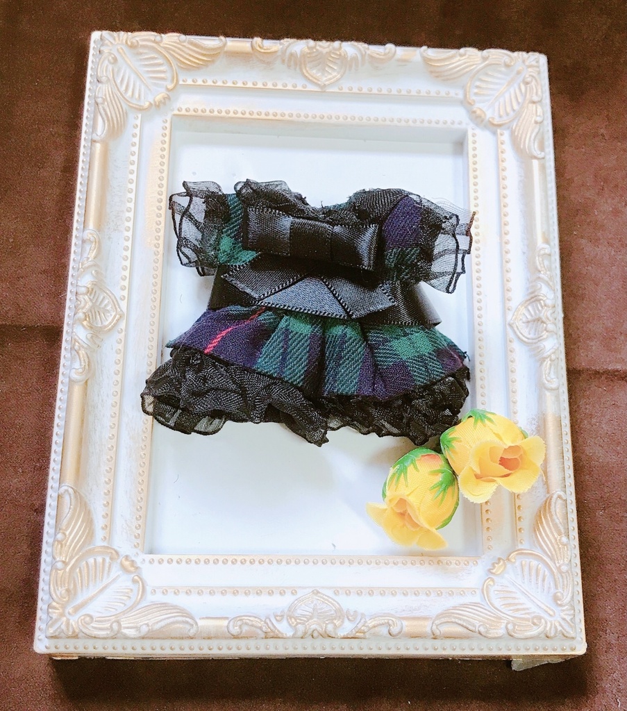 チェックコートとワンピースセット