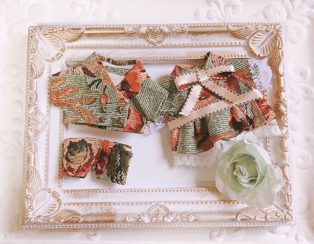 薔薇のスーツとワンピース3点セット