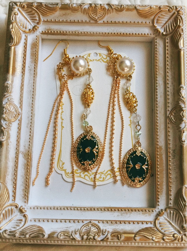 ツイステ　レオナイメージアクセサリー