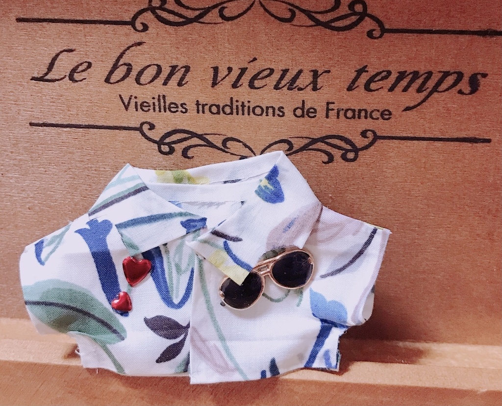 (再入荷)うきうきサングラスシャツ(10、12cmぬいちゃん用)