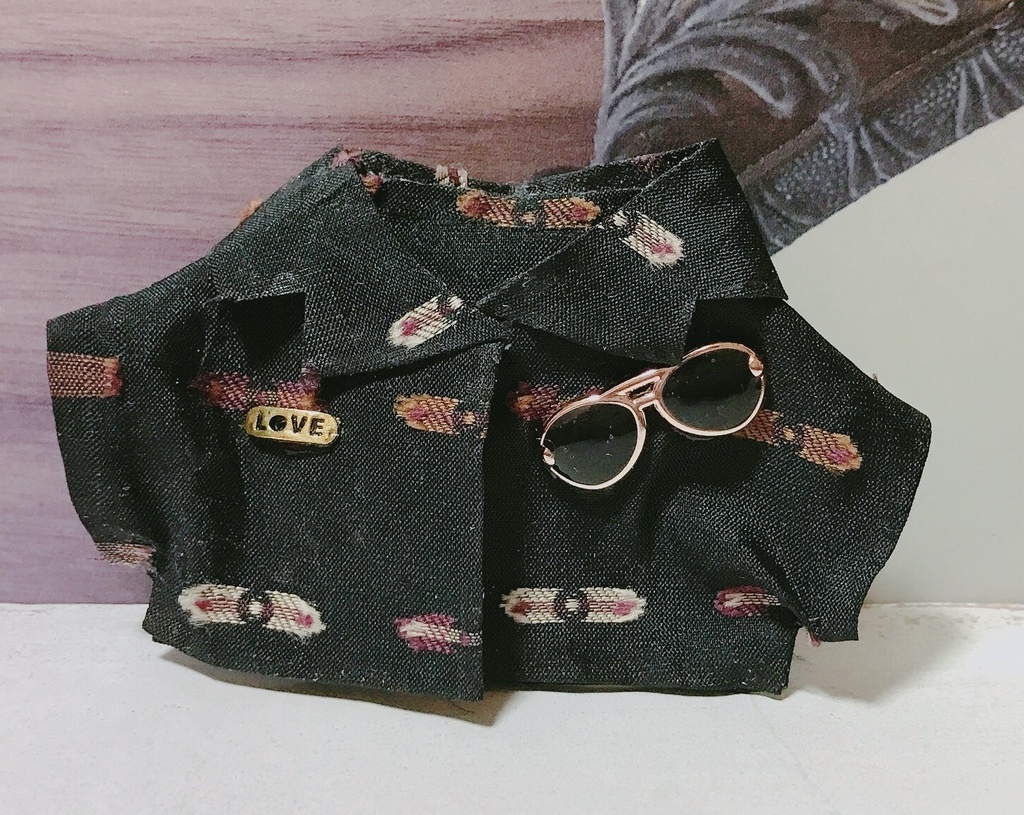 ラブサングラスシャツ(10〜12cmぬいちゃん用)