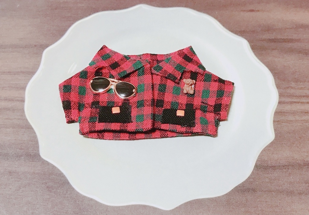 クマちゃんサングラスシャツ(10〜12cmぬいちゃん用)