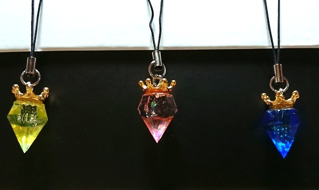 【受注制作】クリスタルチャーム