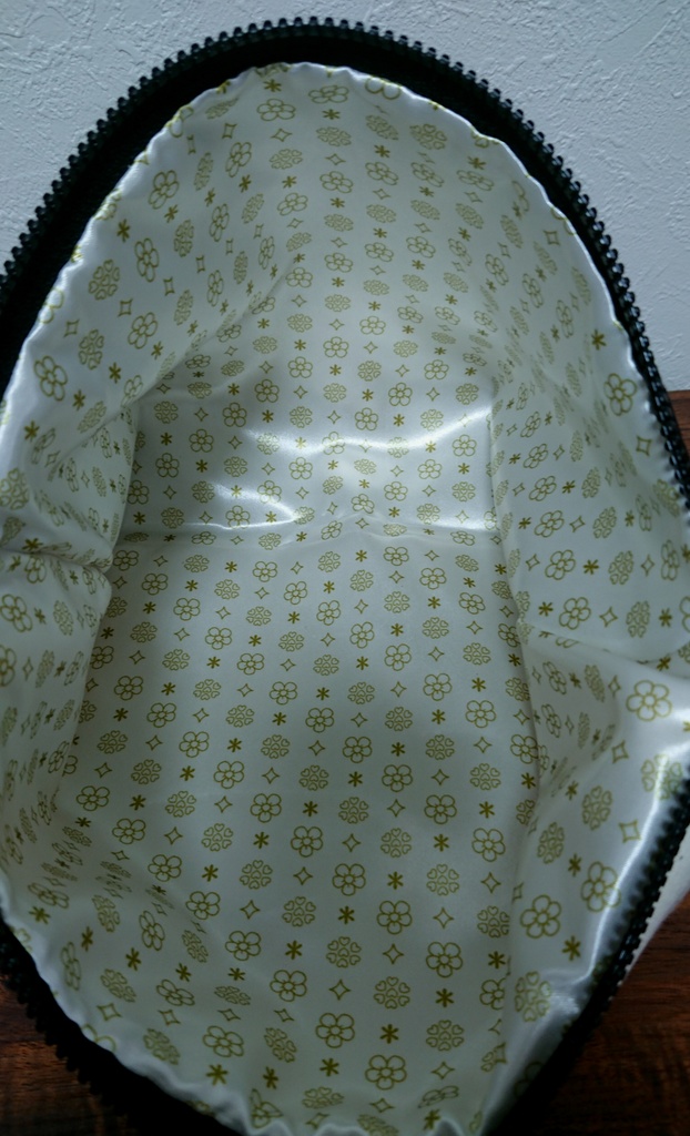 A4サイズロゴフラットポーチ