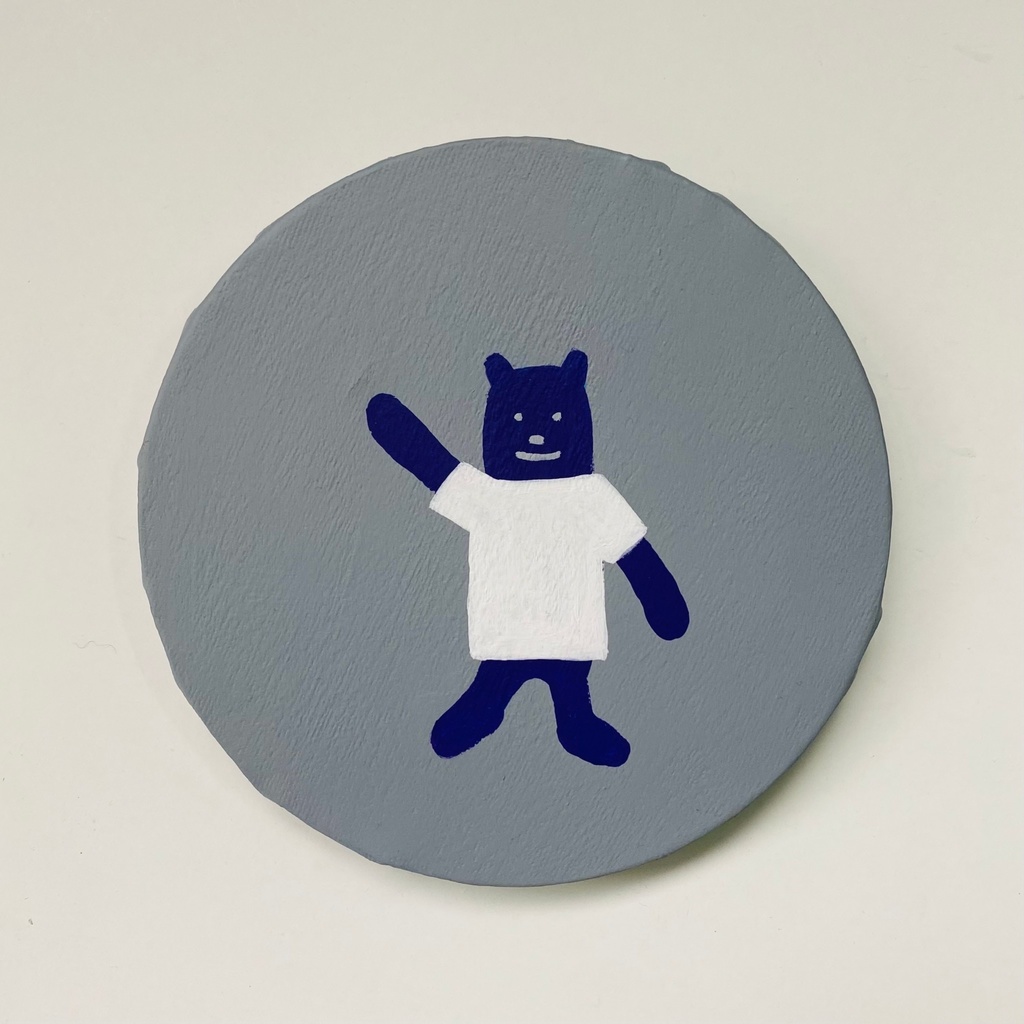 Tシャツを着たクマ 3