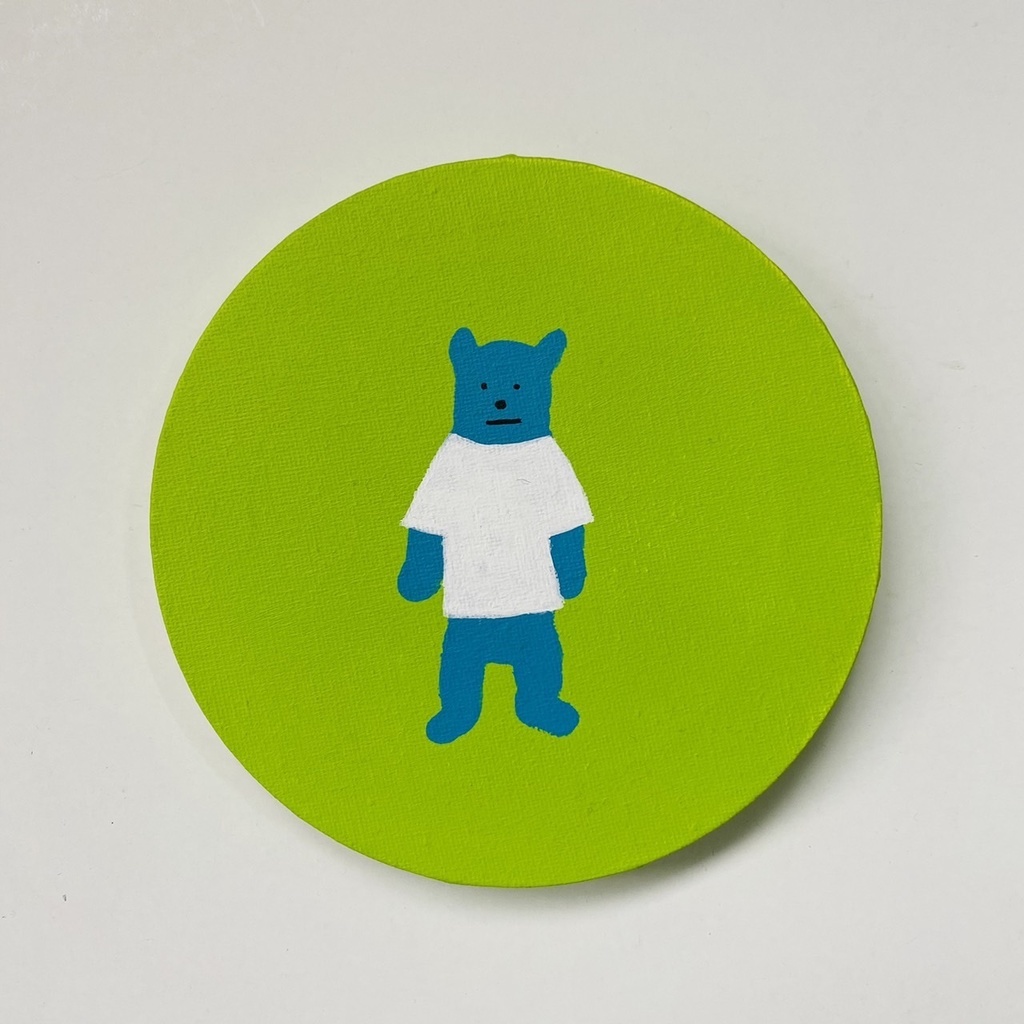 Tシャツを着たクマ 4