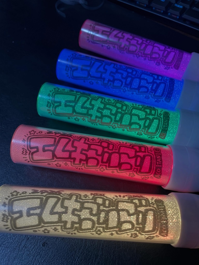 色んな色に変えられる！エレごりサイリウム