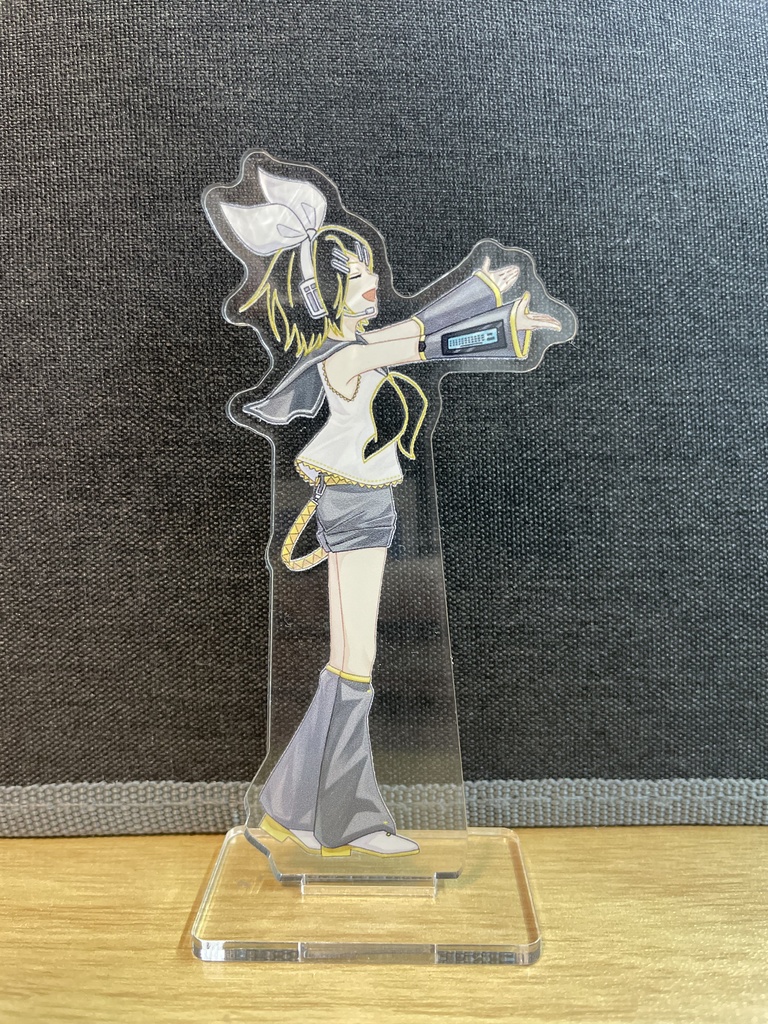 【#CRYP透ズ】透けるアクリルスタンド クリプトンズ ※2026年2月末発送