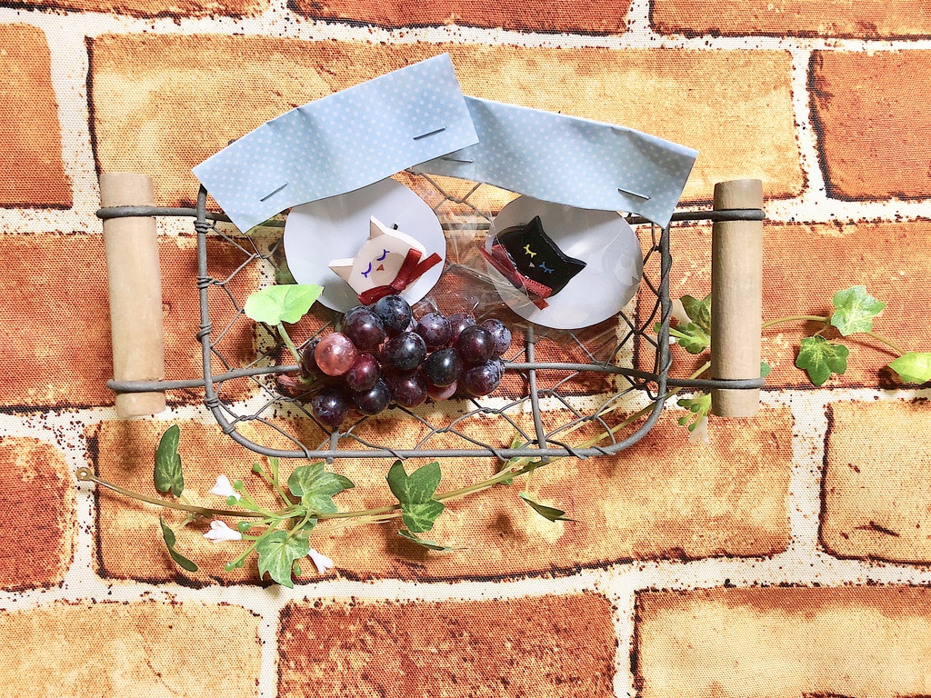 ゔぁるきゅりーのおやすみネコブローチ