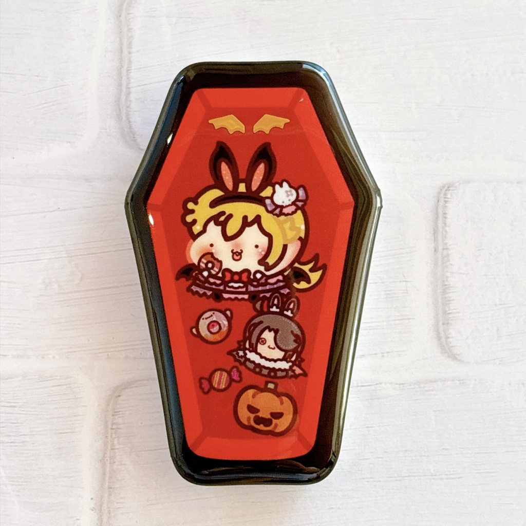 棺型缶バッジ【忍野忍】