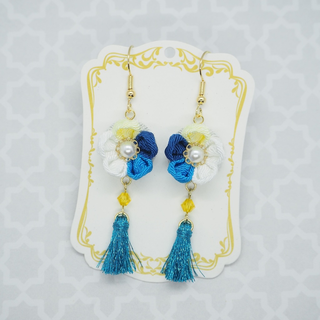 つまみ細工のピアス&イヤリング