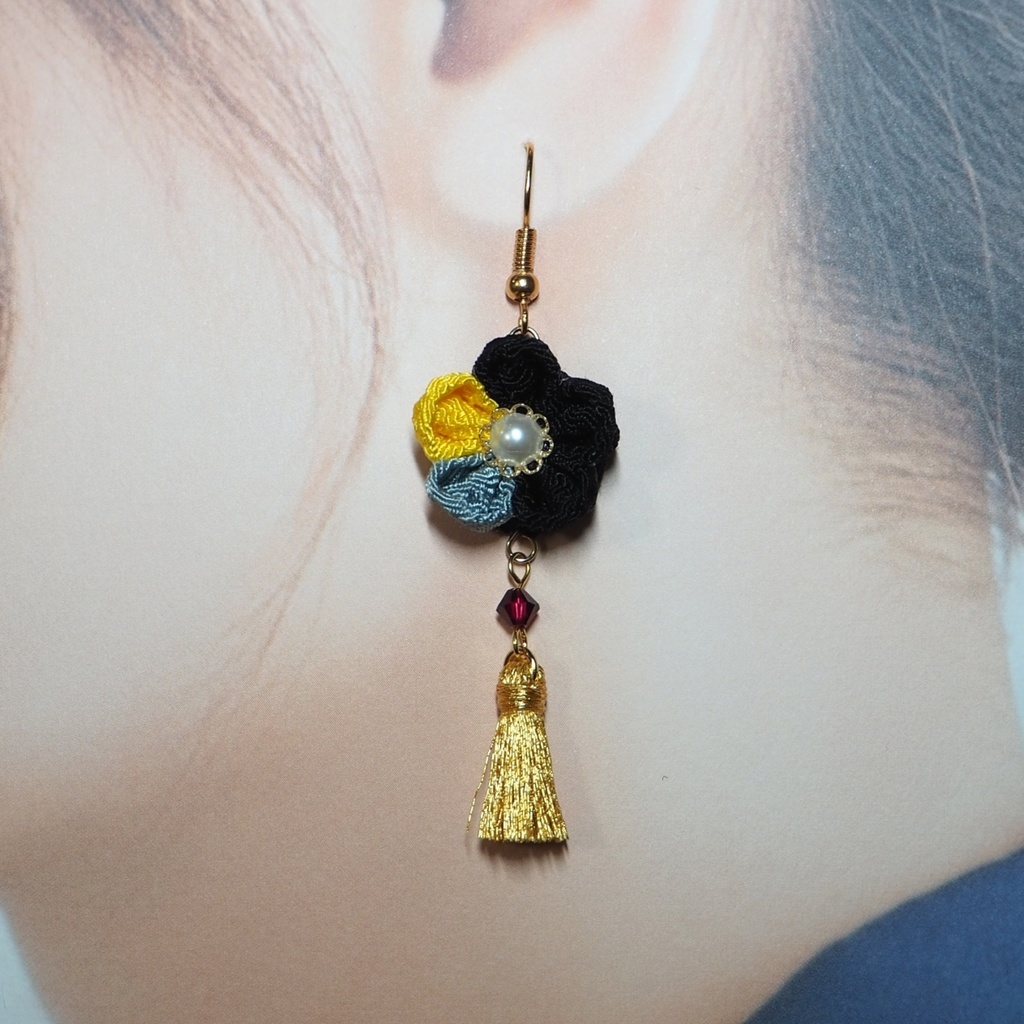 つまみ細工のピアス&イヤリング