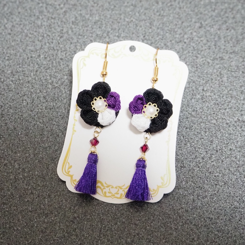 つまみ細工のピアス&イヤリング