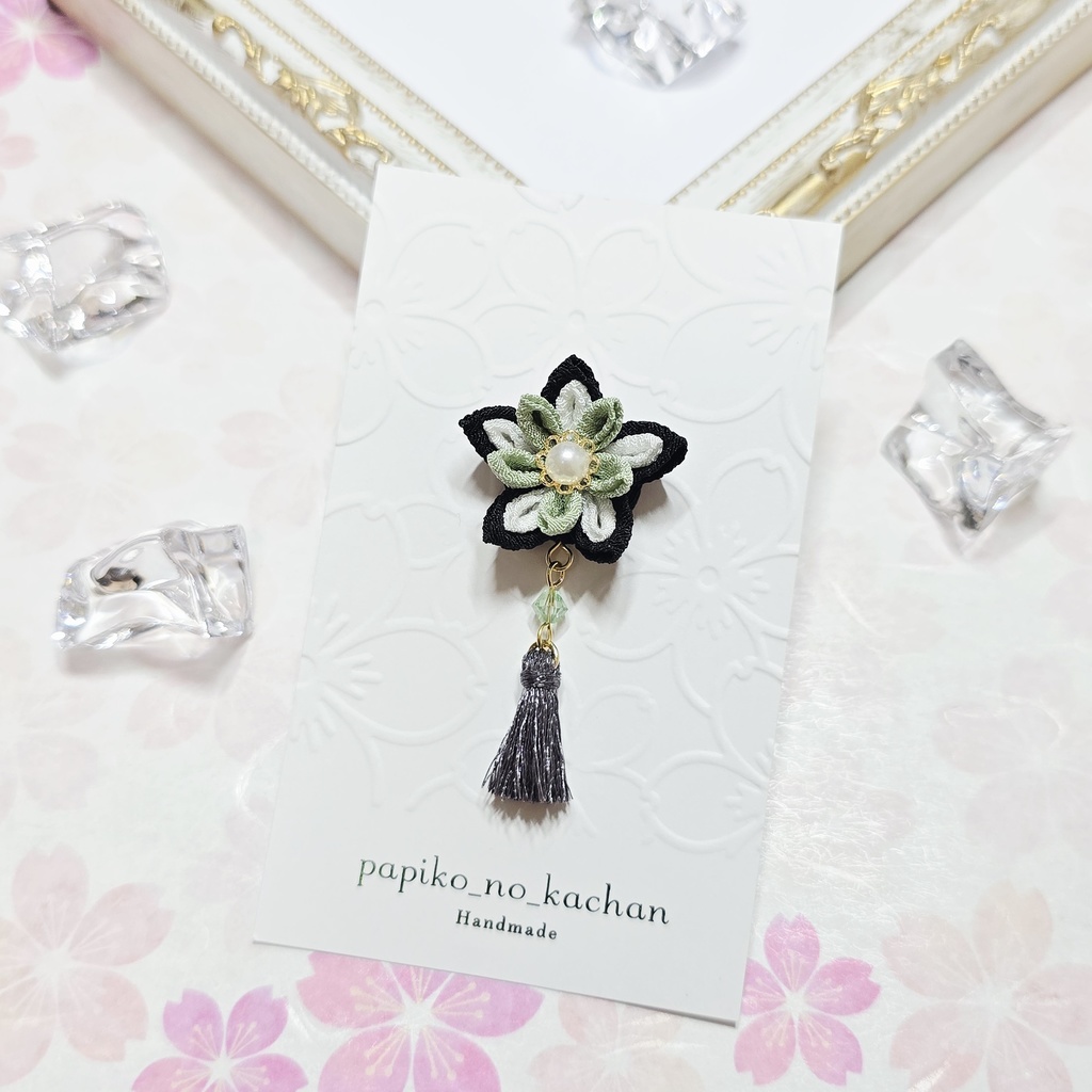 ぬいちゃんの髪飾り♪(剣つまみ)