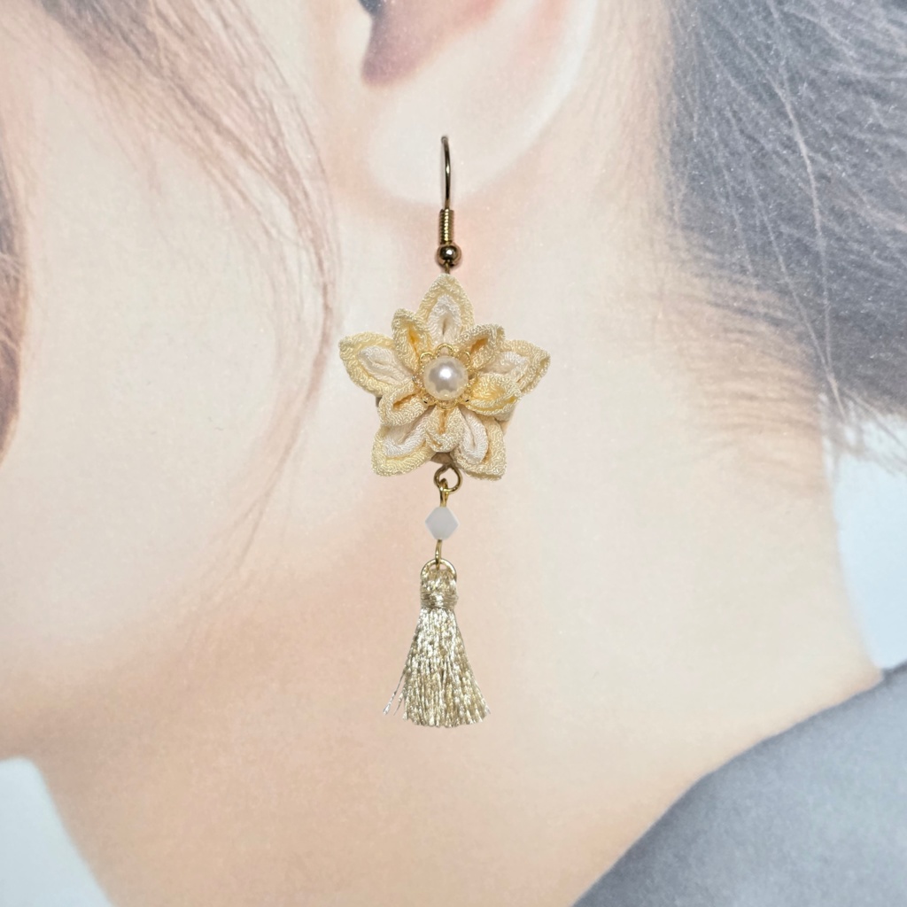 剣つまみのピアス&イヤリング