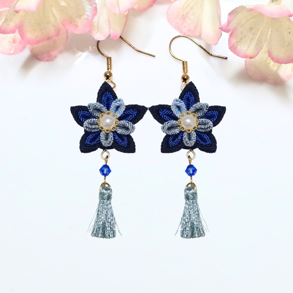 剣つまみのピアス&イヤリング