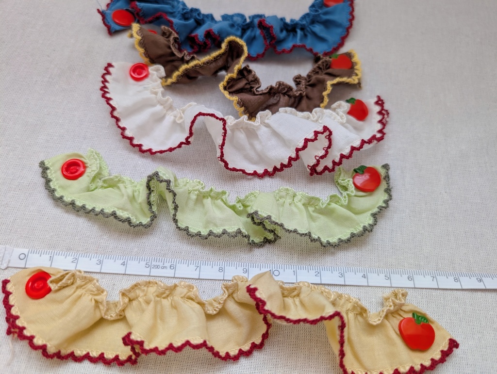 りんごボタンのお洋服