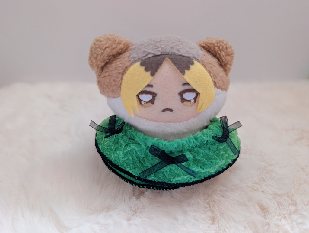 おりぼんついてるおめかし服