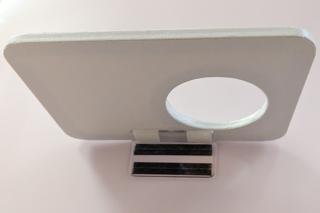 飛行機のテーブルの穴(受注生産 納期1週間)