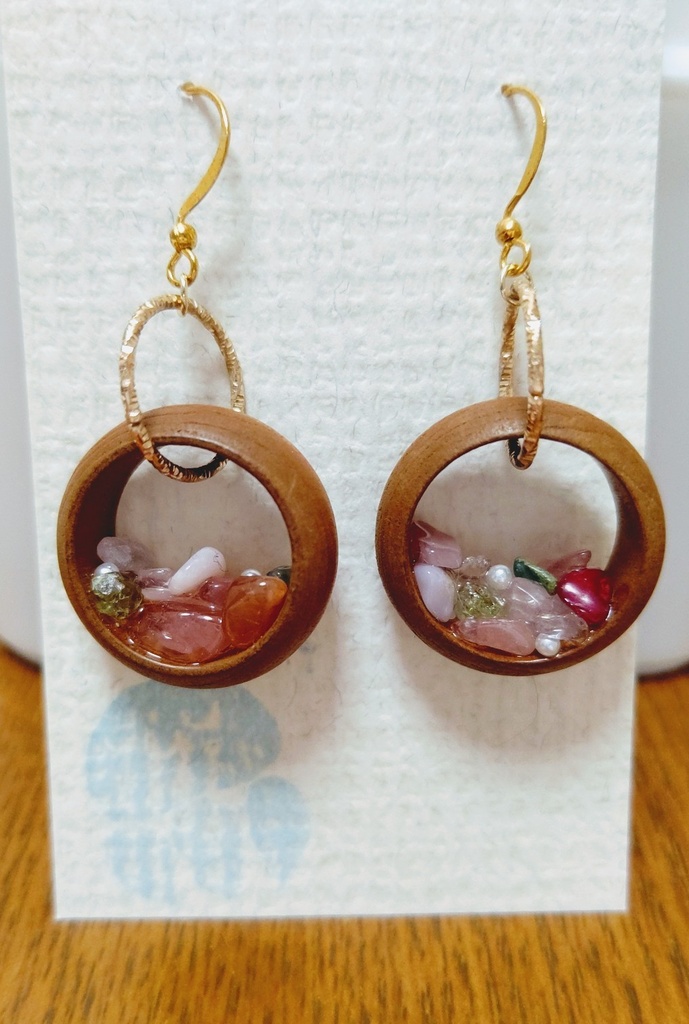 ウッドピアス