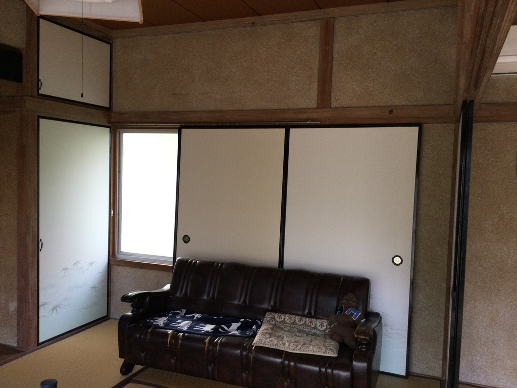 ”自分好みにアレンジできる”イニシャルワッペン ー よこさんの手作りニットシリーズ