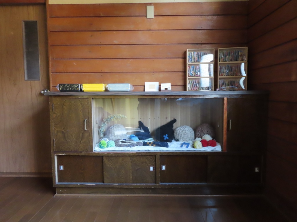 ”自分好みにアレンジできる”ぽんぽん ー よこさんの手作りニットシリーズ