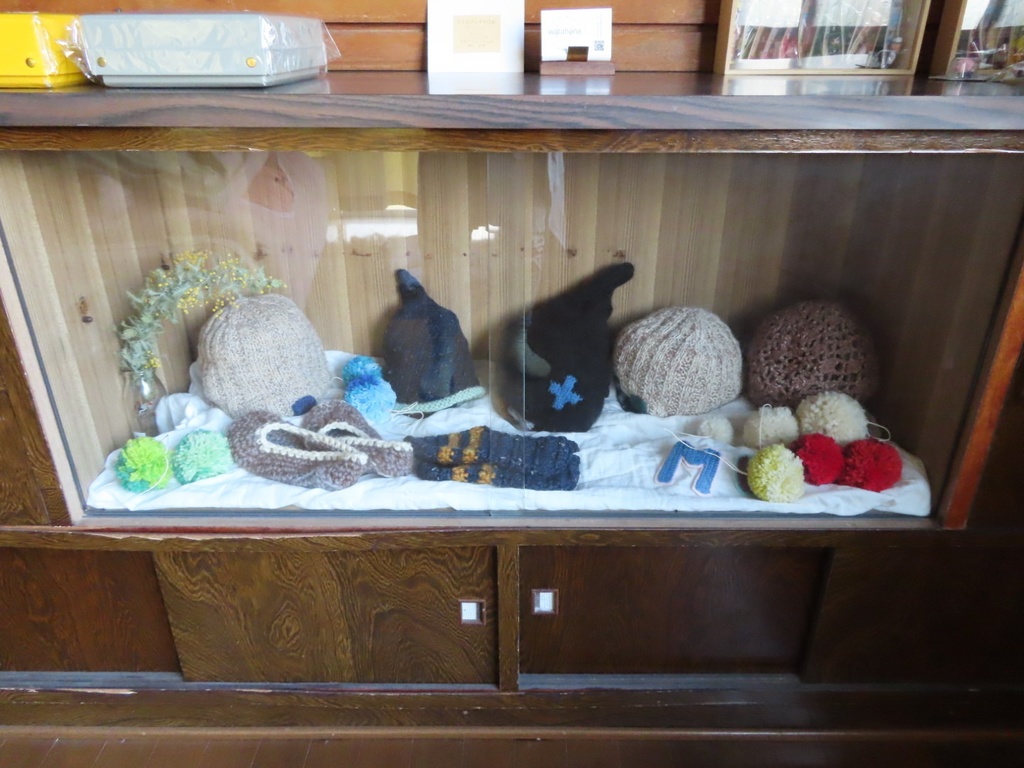 ”自分好みにアレンジできる”ぽんぽん ー よこさんの手作りニットシリーズ