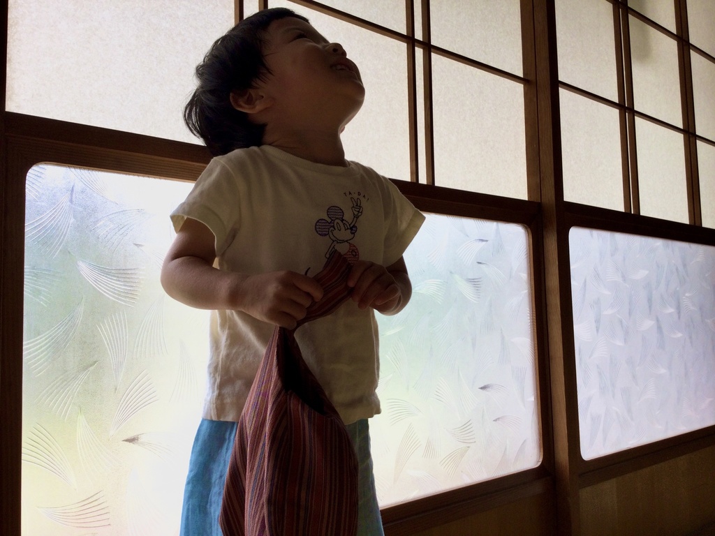 丸いシルエットが可愛い♡着物の反物をリメイクした“しずく型”バッグ