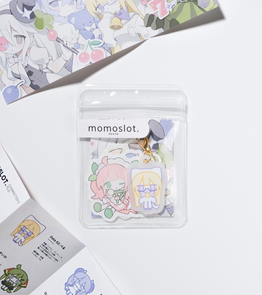 【MOMOSLOT.】ミニアクリルチャーム&ステッカーパック