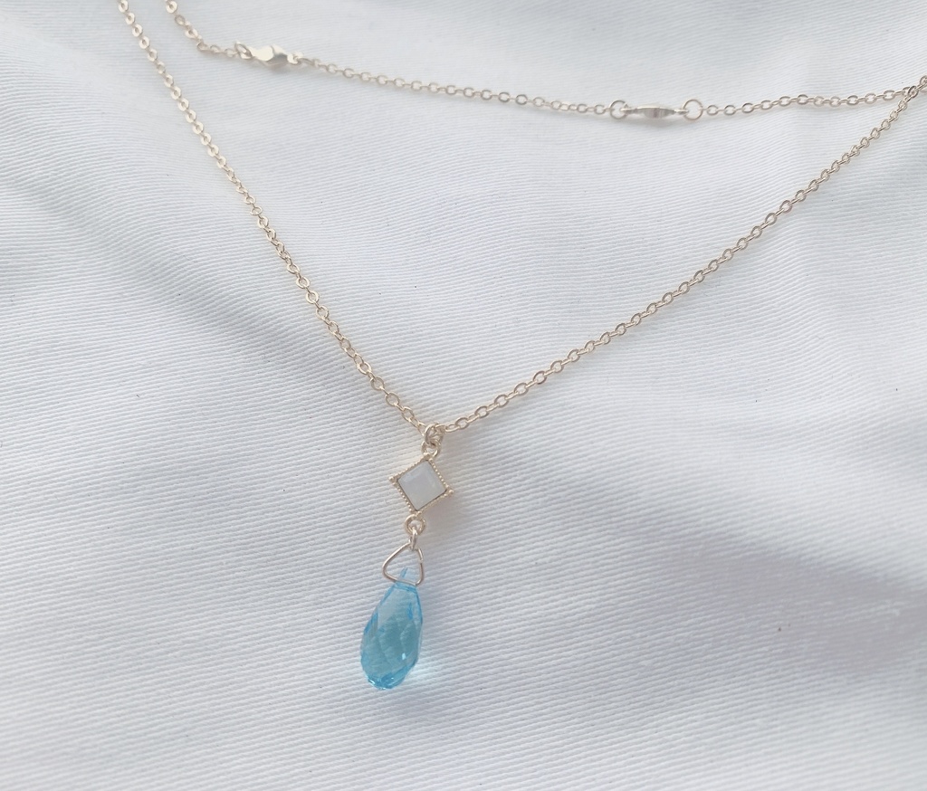 白オベロン ネックレス